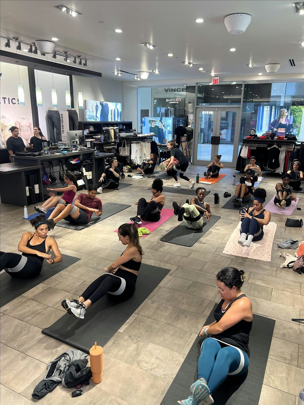 fabletics x Sweat 440 HIT CLASS, Fabletics, Boca Raton, 7 December 2025 ...