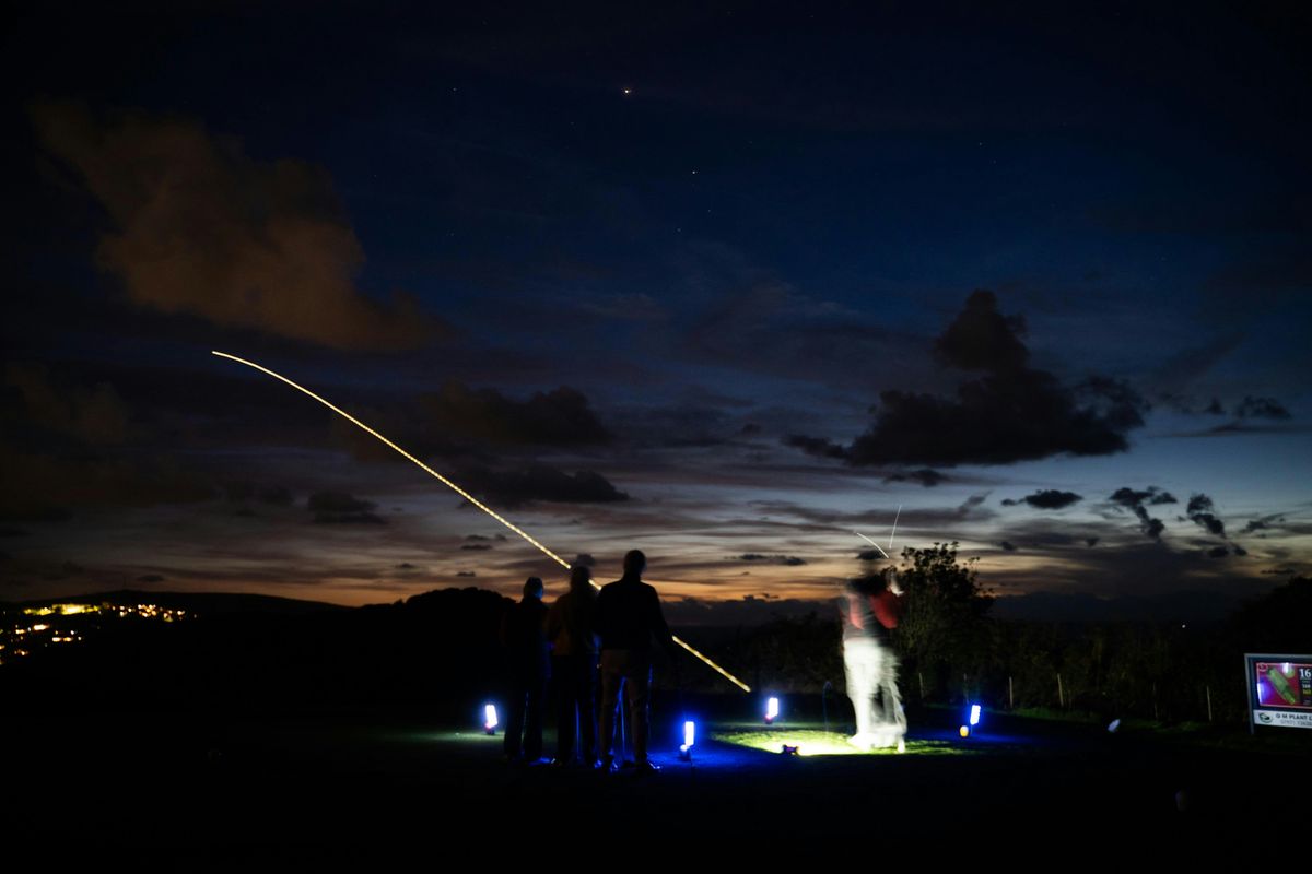 Night Golf Event - The Oaks Golf Club, 1 November | Event in Banstead | AllEvents