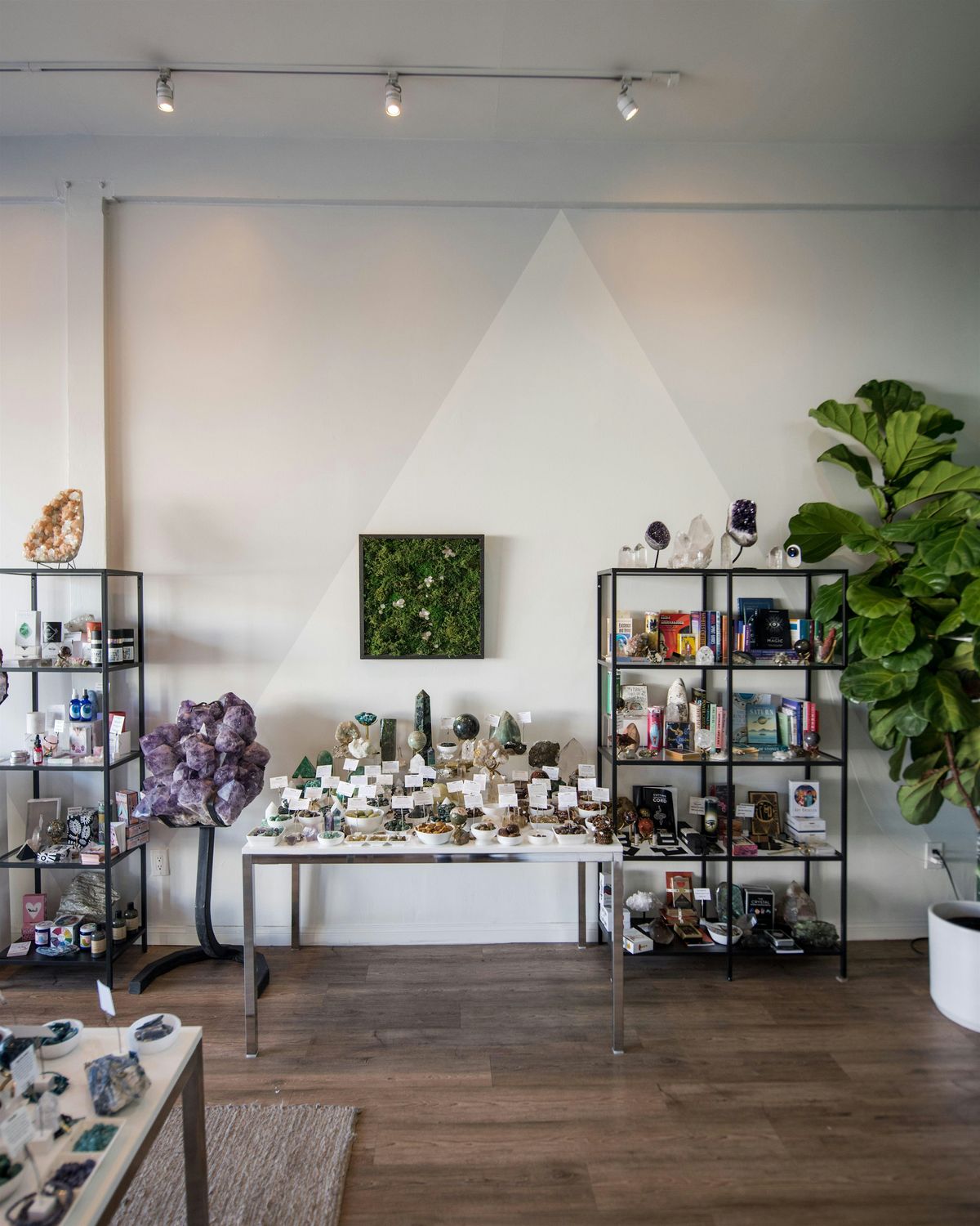 Laura Ellis Mini Energy Readings Drop Ins, 27 July | Event in Los Angeles | AllEvents