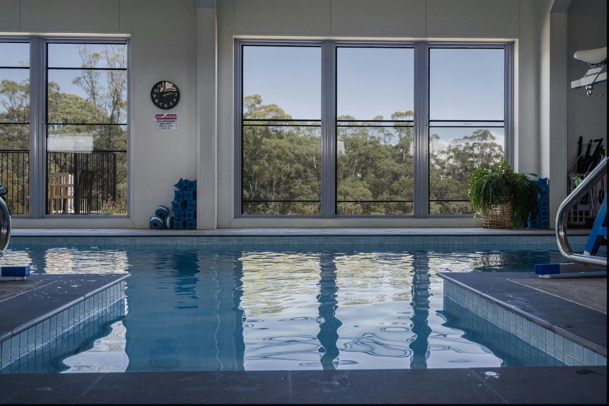 Floating Mineral Sound Bath Healing Meditation with Marye O'Brien, 12 October | Event in Bullarto South | AllEvents
