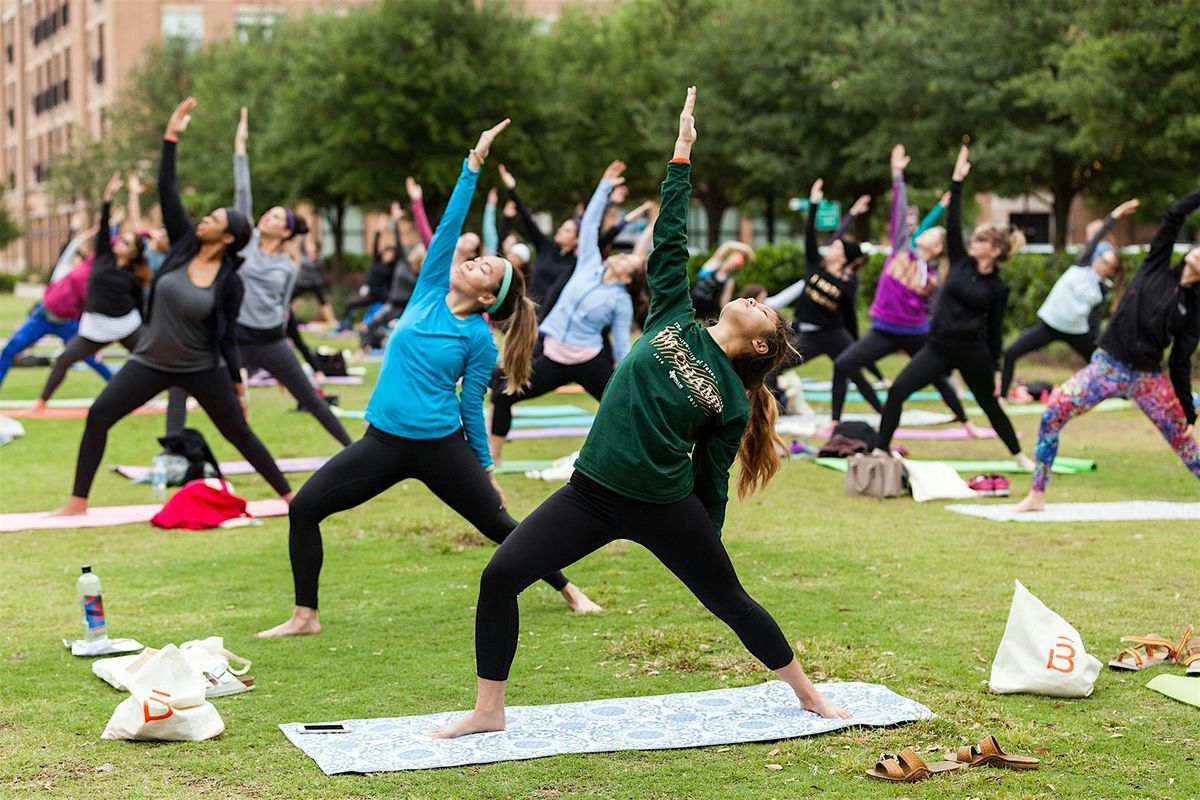 Yoga with Stefanie powered by Yena at Klyde Warren Park, 13 September | Event in Dallas | AllEvents