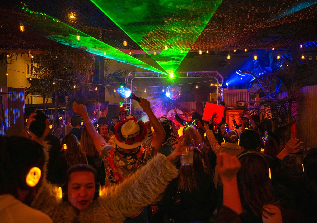 Sunset Vibes Silent Disco @ The Waterfront / Venice, 29 August | Event in Los Angeles | AllEvents