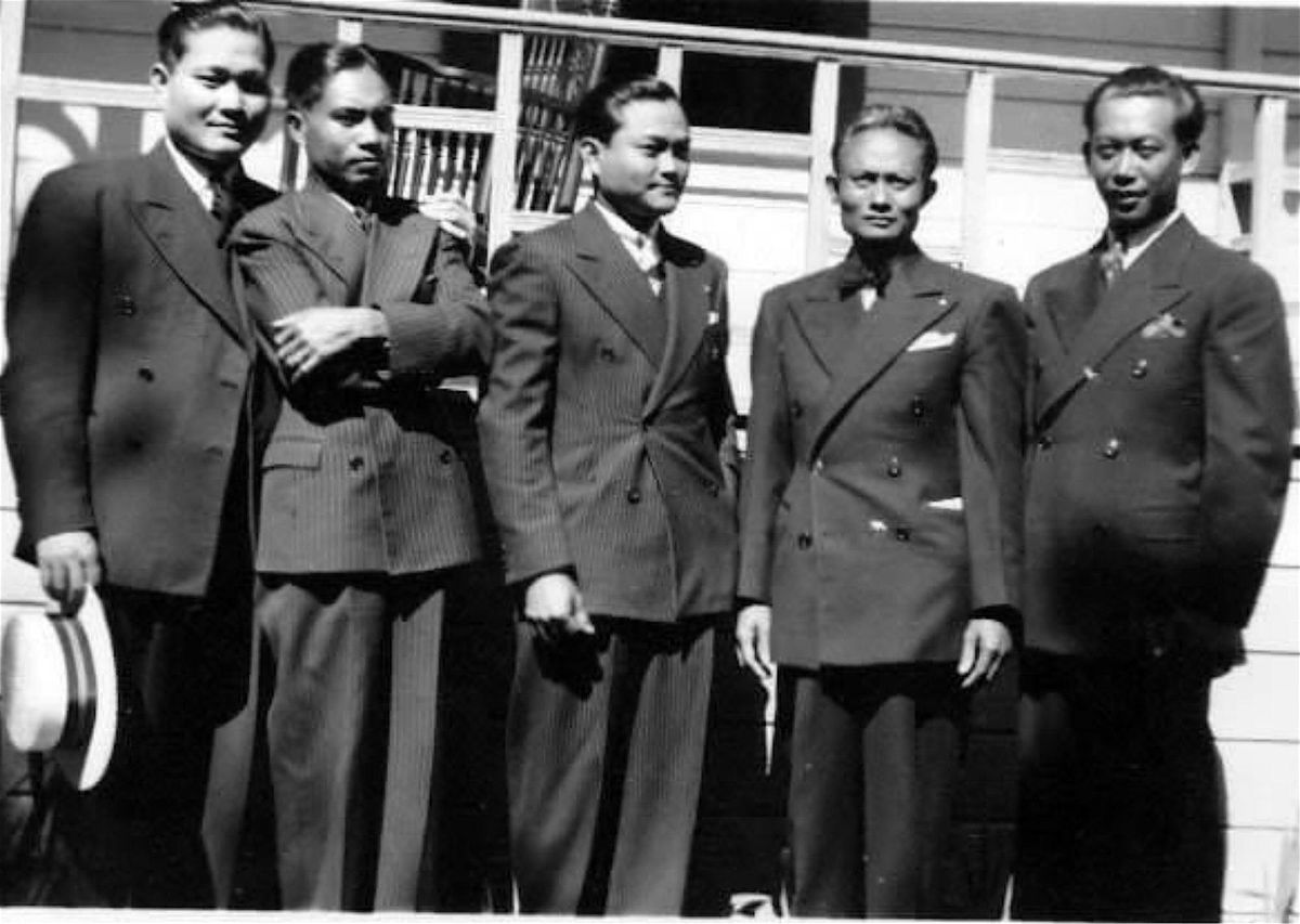 Pinoy Roots: A Local History of Filipinos in the Bay Area, Mountain ...