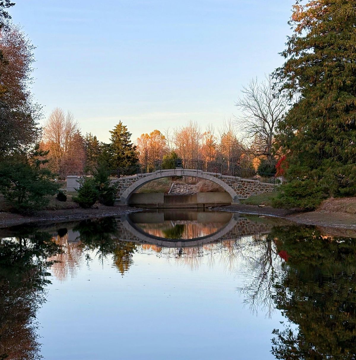 Fall is Here: Yoga for Kids & Their Grownups, 24 September | Event in Wilmington | AllEvents