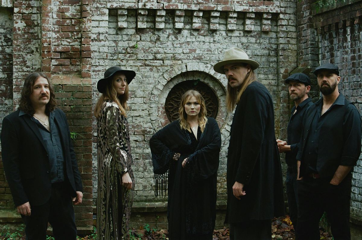Rumours ATL: A Fleetwood Mac Tribute at New Realm Brewing Virginia Beach, 14 August | Event in Virginia Beach