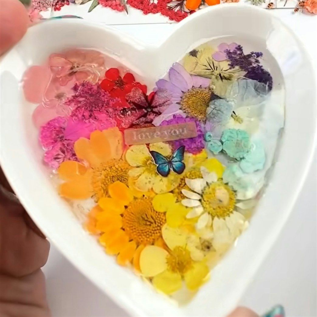 Mother's Day Pressed Flower Trinket Tray Workshop, 10 May | Event in Pittsburgh | AllEvents