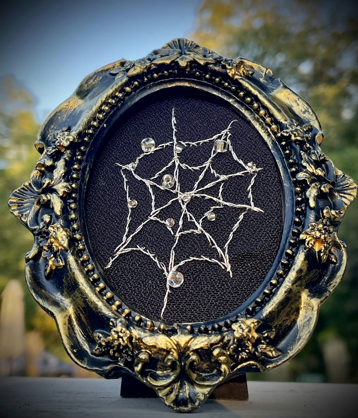 Tiny Webs & Dew Drops: Mini Spider Web Embroidery Art Class, 30 October | Event in Schenectady | AllEvents