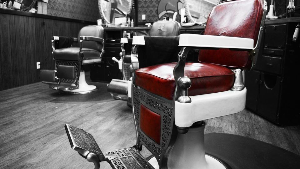 100 years of Kampus Barber, Dudley's Kampus Eugene, August