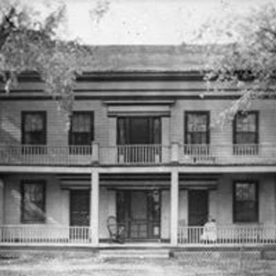 Hawks Inn