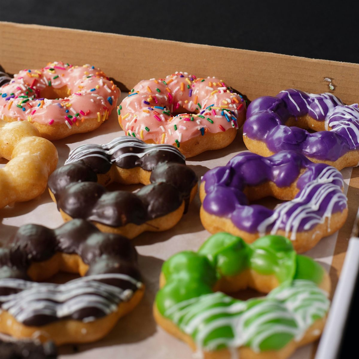 Back-to-School Donut Decorating Class with 2d!, 6 September | Event in Chicago | AllEvents