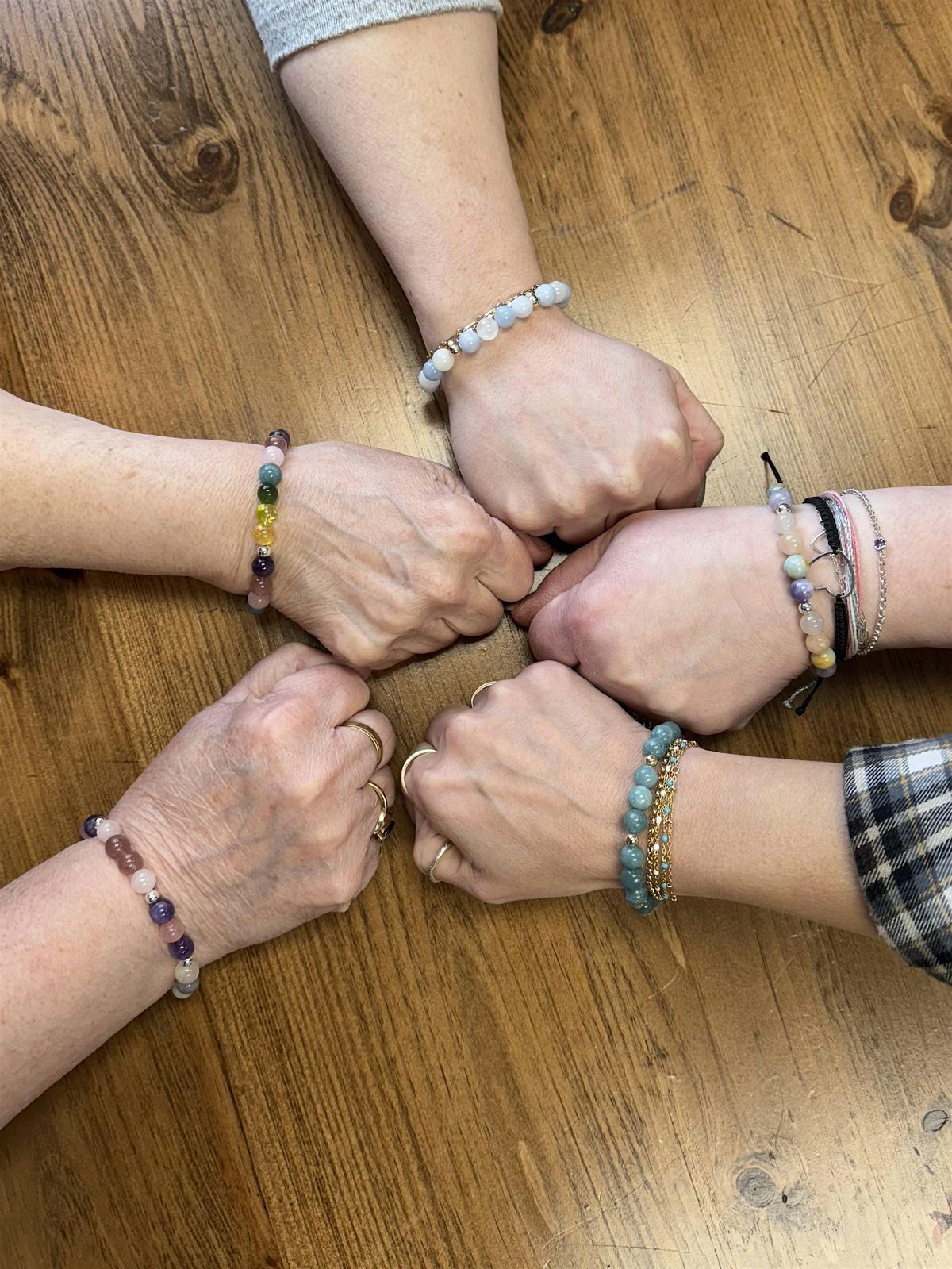 Gemstone Stretch Bracelet Making Class, 16 November | Event in Torrington | AllEvents
