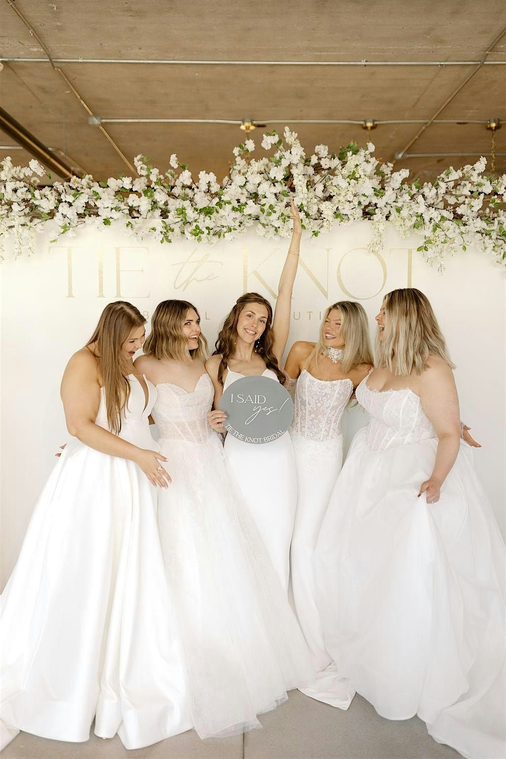 Summer Sip & See at Tie the Knot Bridal Boutique, 19 August | Event in Green Bay | AllEvents