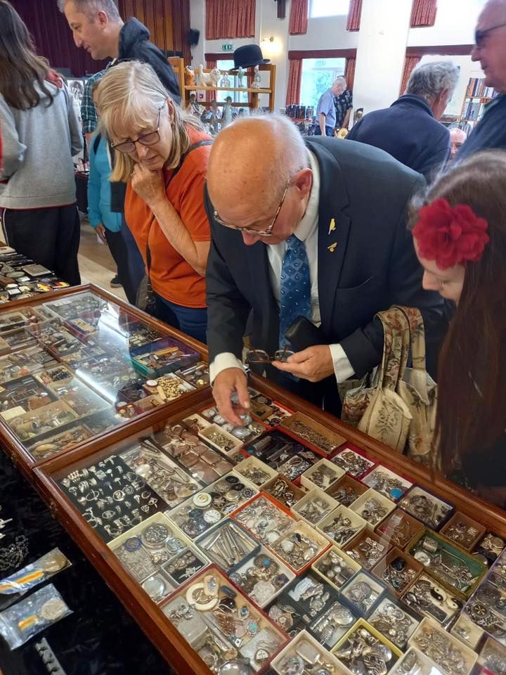 Antique & Vintage Fair., Blakedown Parish Rooms, Kidderminster, 4 June