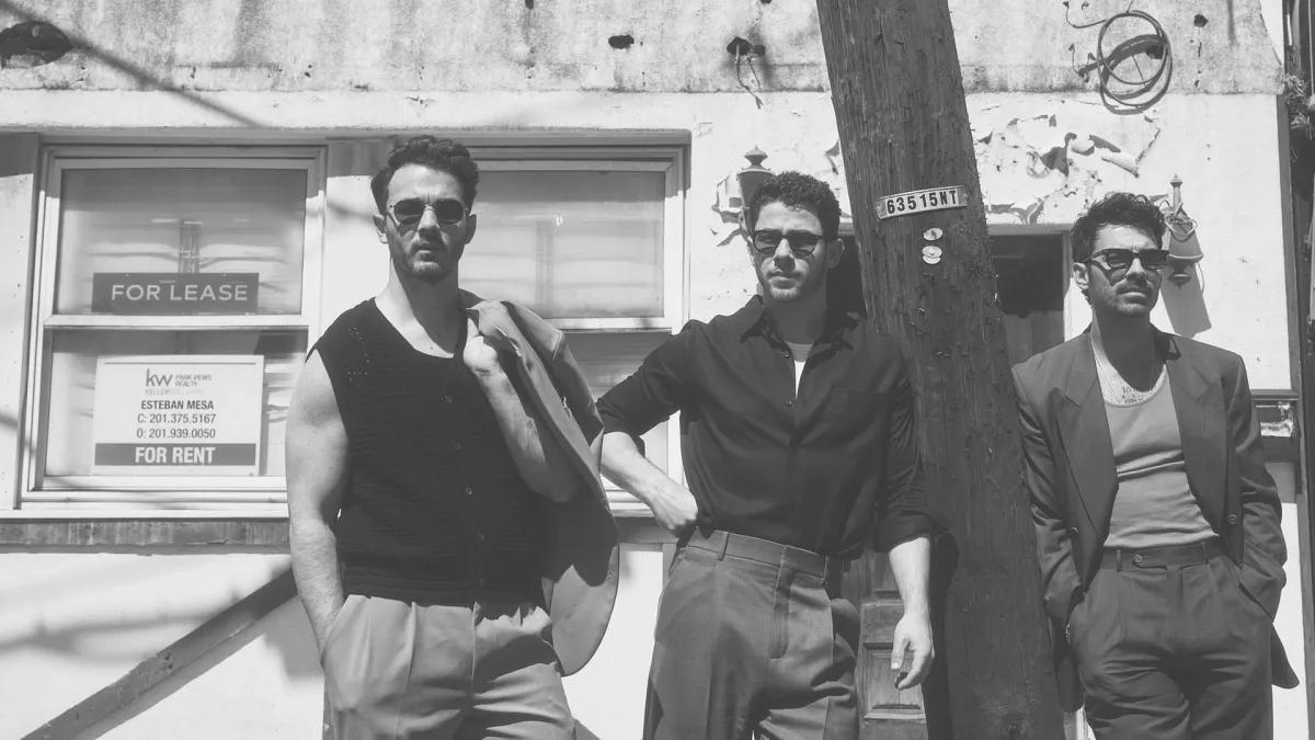 Jonas Brothers, Jesse McCartney, Franklin Jonas, Deleasa in City of New York, 22 December | Event in Brooklyn