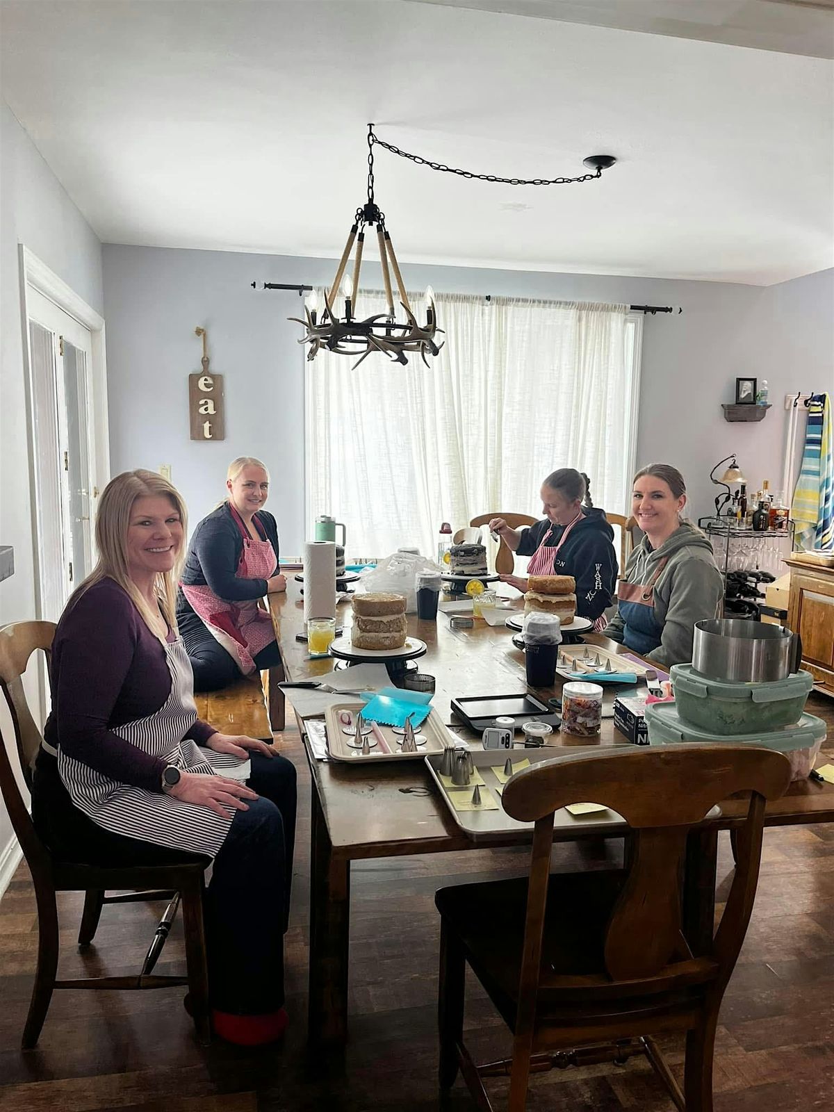 Floral Cake Decorating Workshop, 7 September | Event in Brookline | AllEvents