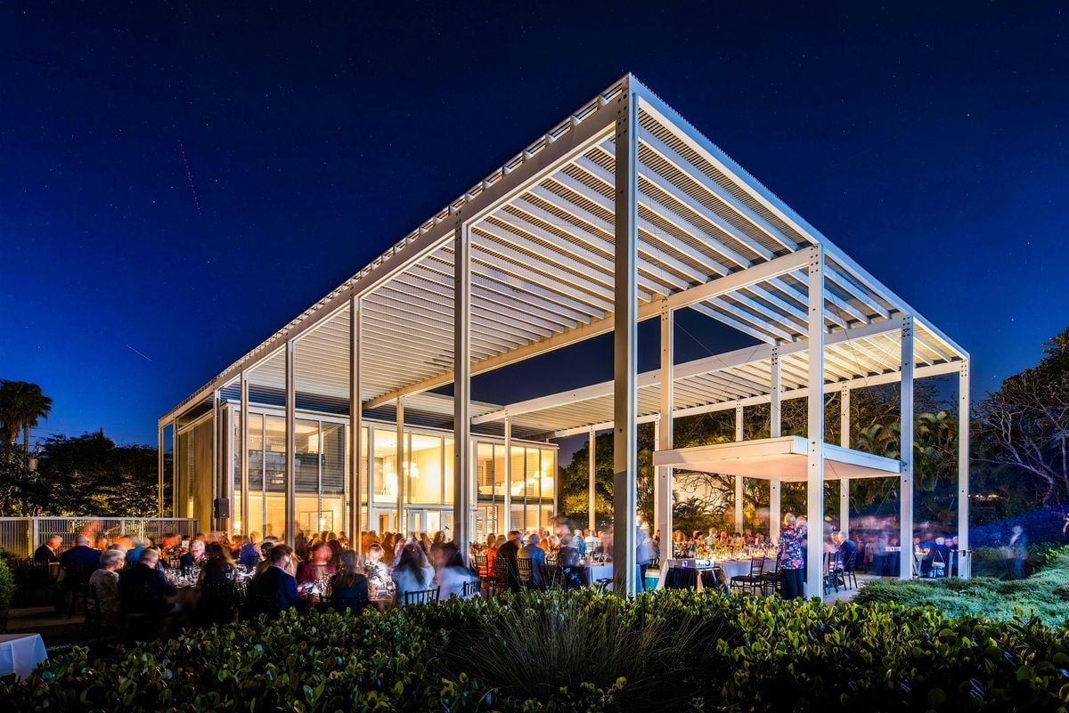 MOD Weekend Opening Party: Cocktails under the Umbrella, 14 November | Event in Sarasota | AllEvents