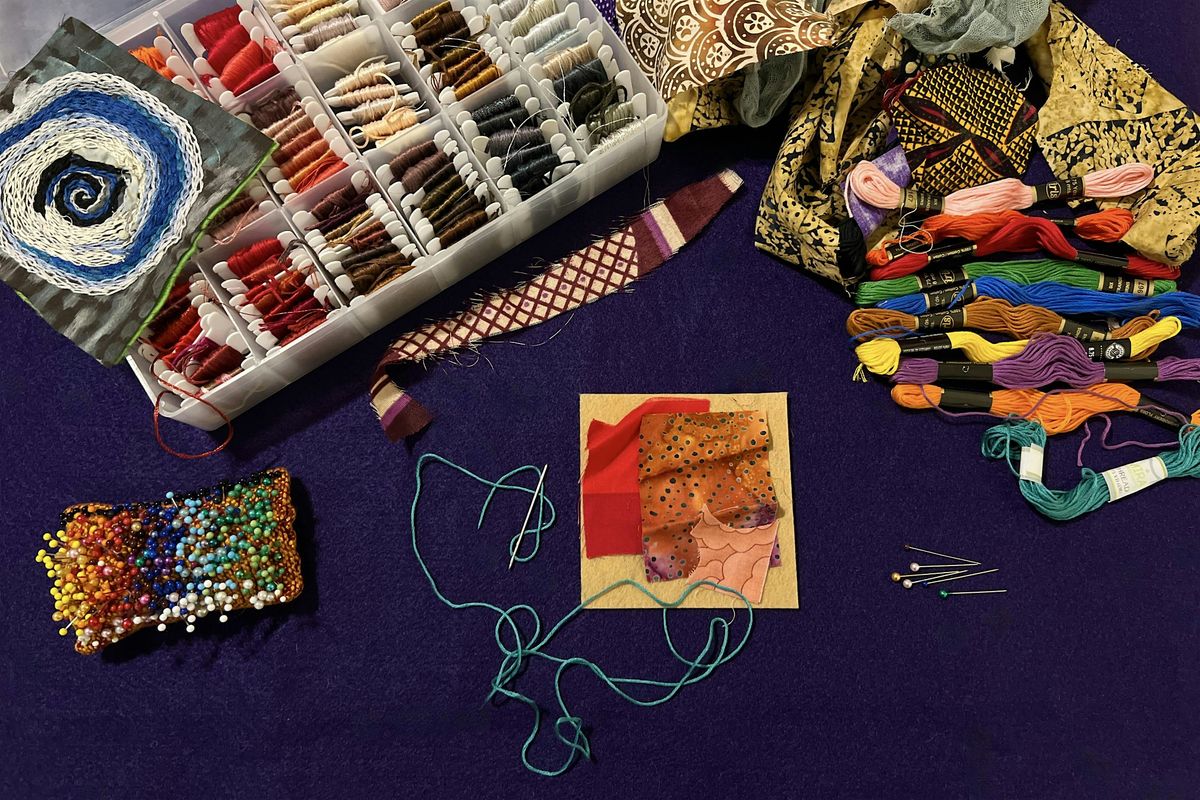 Mindful Stitching - Art Workshop (Ages 18+), 12 July | Event in Arlington | AllEvents
