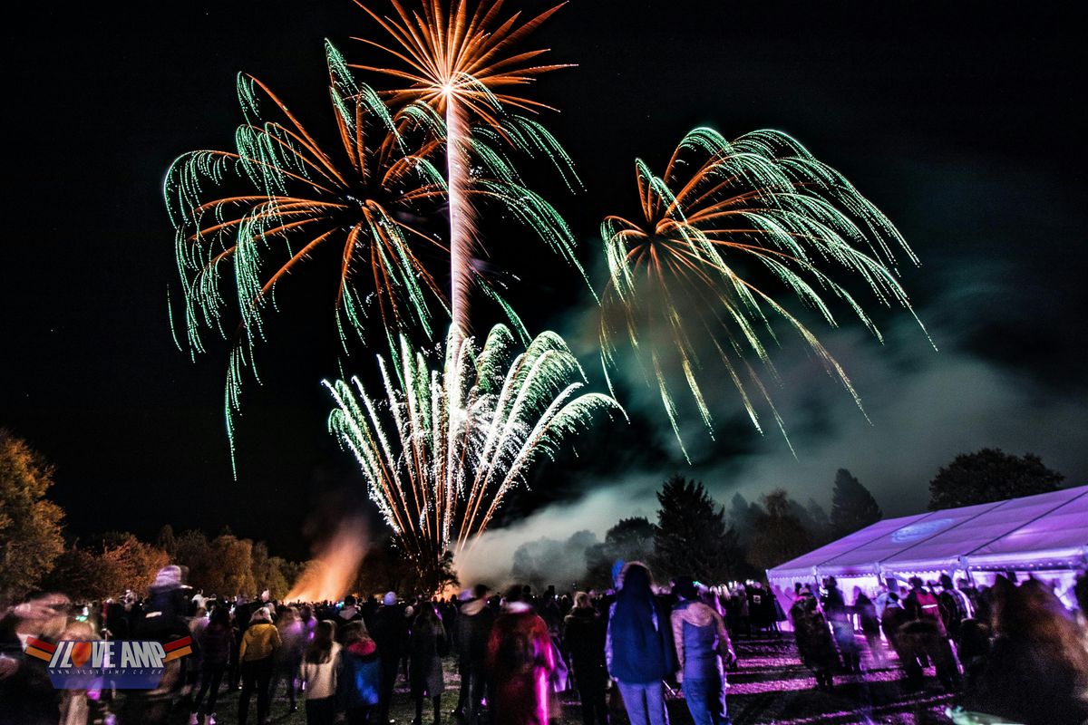 Fireworks and Live Music 2025 at Tiverton Golf Club, 1 November | Event in Tiverton | AllEvents
