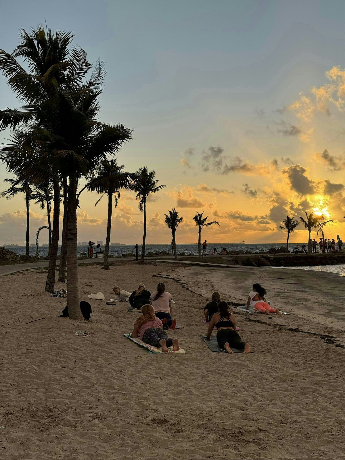 Amanecer con Yoga -  Matheson Sábado 08/02, 2 August | Event in Coral Gables | AllEvents