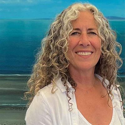 Stacey Sterling logo