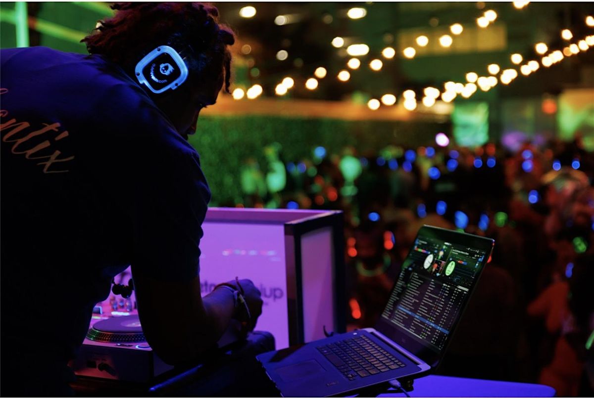 Halloween Party & Silent Disco  @Astoria Garden – Queens, NY I 21 & Over, 31 October | Event in Queens