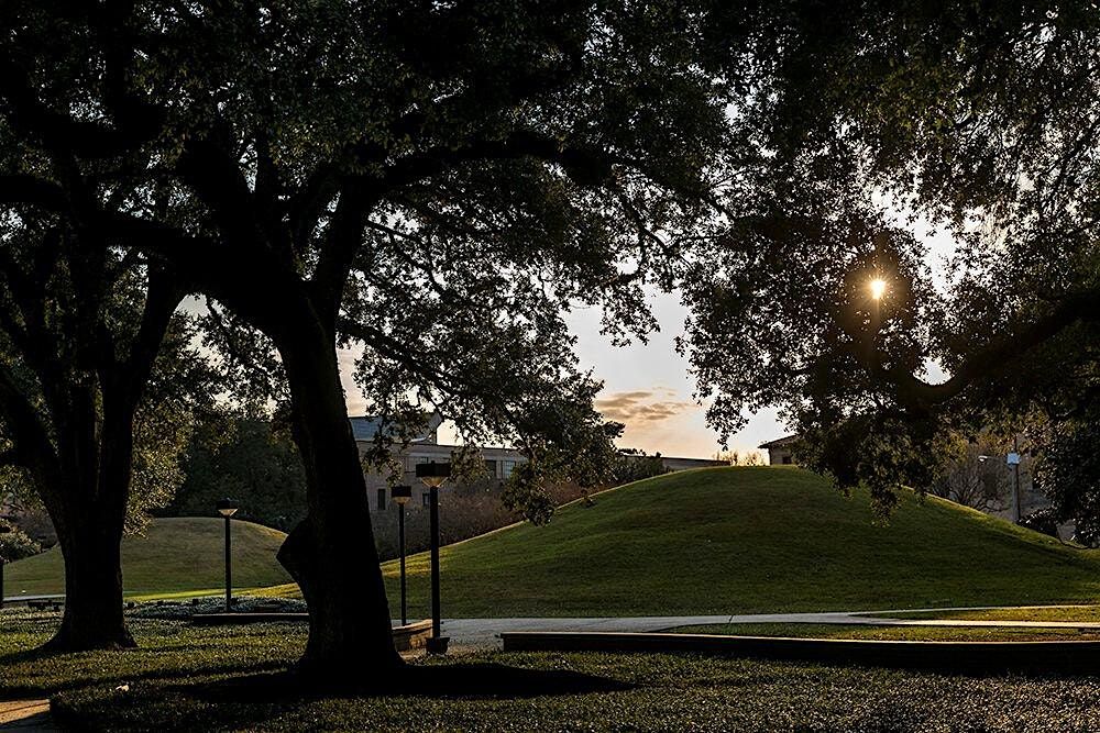 LSU Science Café: Mounting Evidence—Research on LSU Campus Mounds, 30 September | Event in Baton Rouge