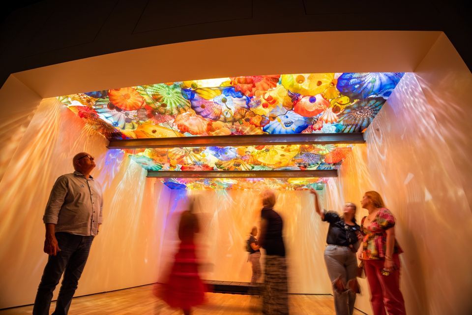 Public Exhibition Tour "Chihuly Then and Now", Oklahoma City Museum of