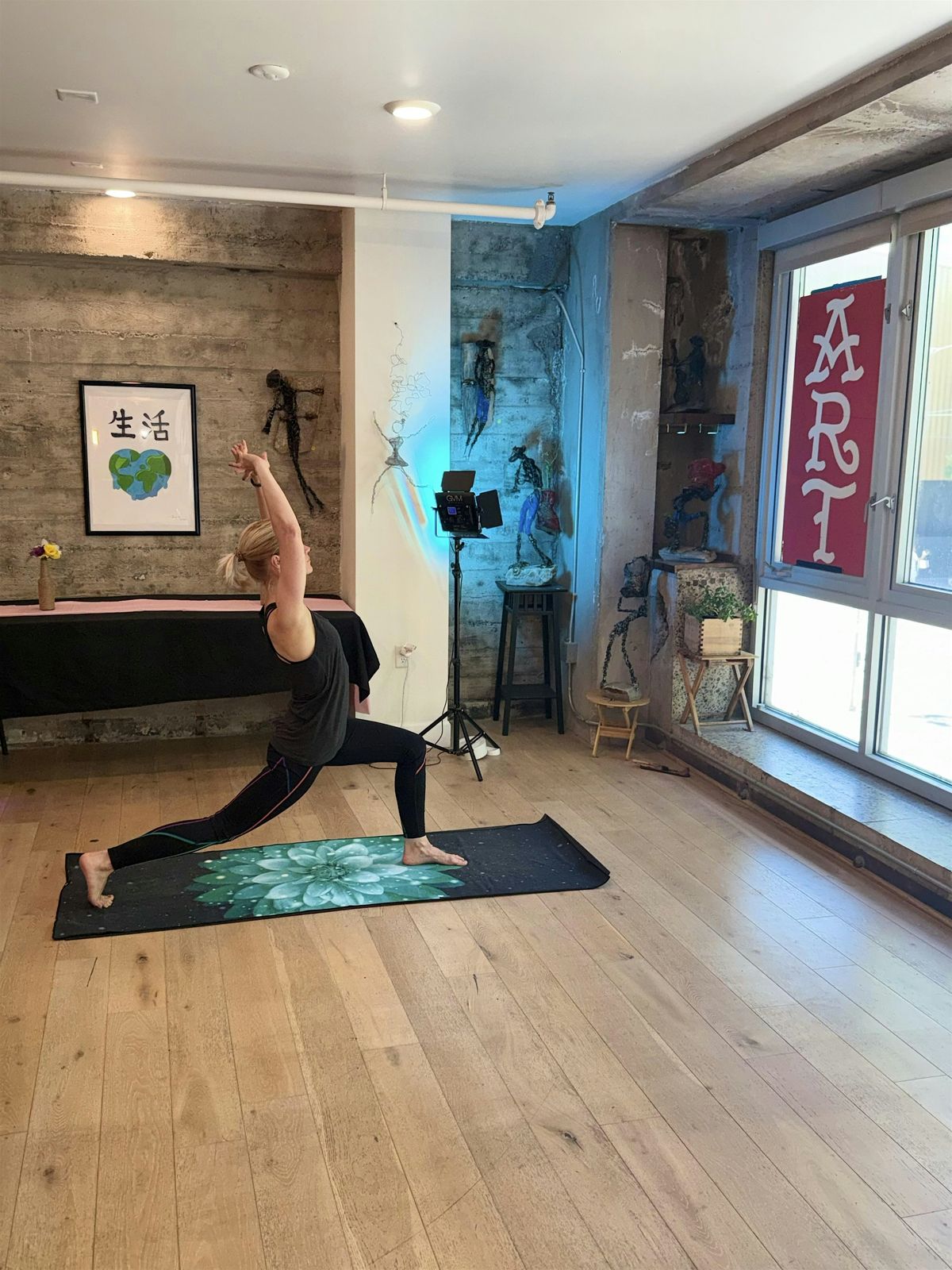 SUNDAY - FLOW YOGA W/LILI HOPE…., 24 August | Event in Sacramento | AllEvents