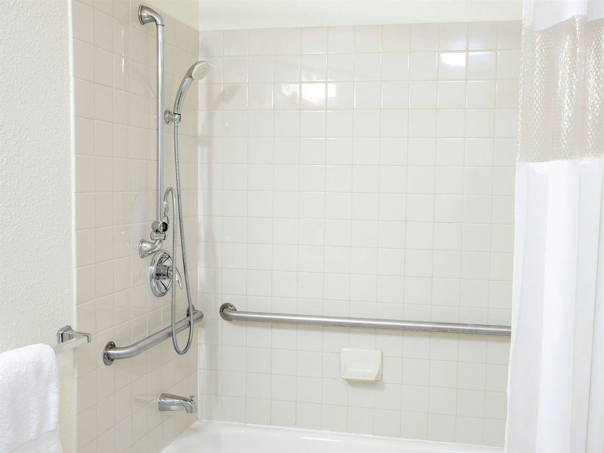 CE Class & Lunch and Learn | Can Grab Bars Be Sexy, 16 July | Event in Portland | AllEvents