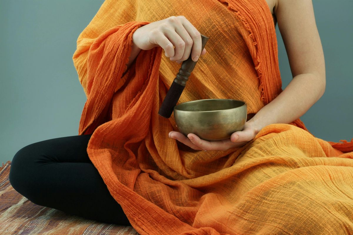 Calm Your Mind With Yoga and Sound Bowls, 9 August | Event in Cranford | AllEvents