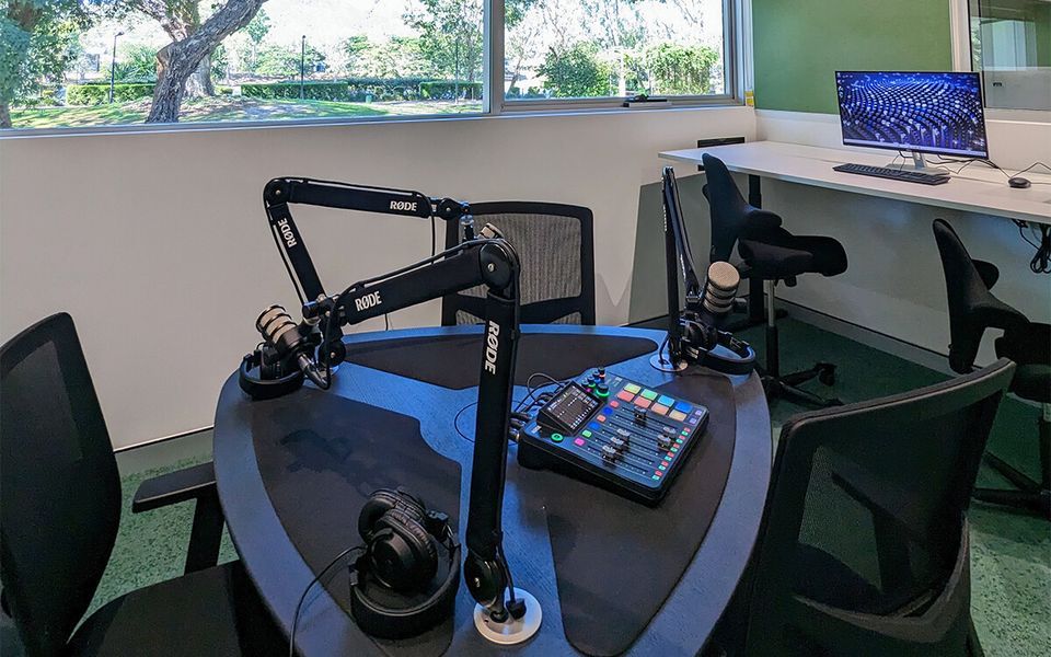 Digital Studio Induction, Citylibraries Riverway - 20 Village Boulevard ...