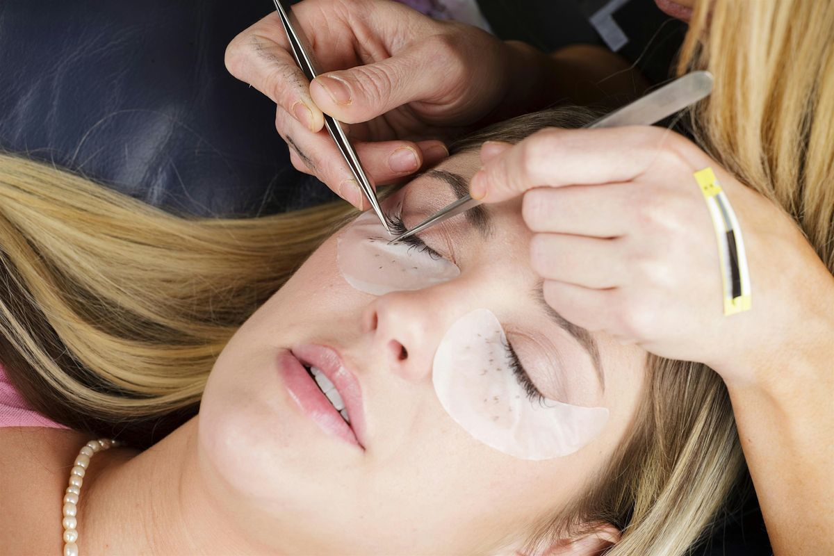 Classic & Volume Eyelash Extension Training | Event in Henderson | AllEvents