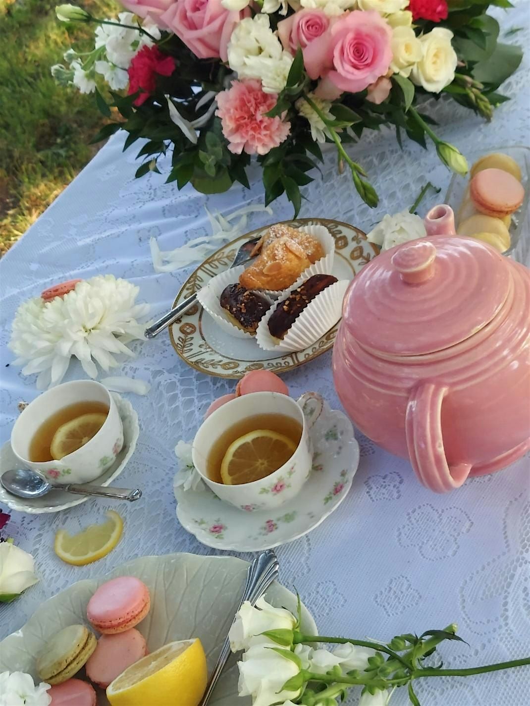 Afternoon Tea & Pastries Party, 15 November | Event in Cedar Rapids | AllEvents