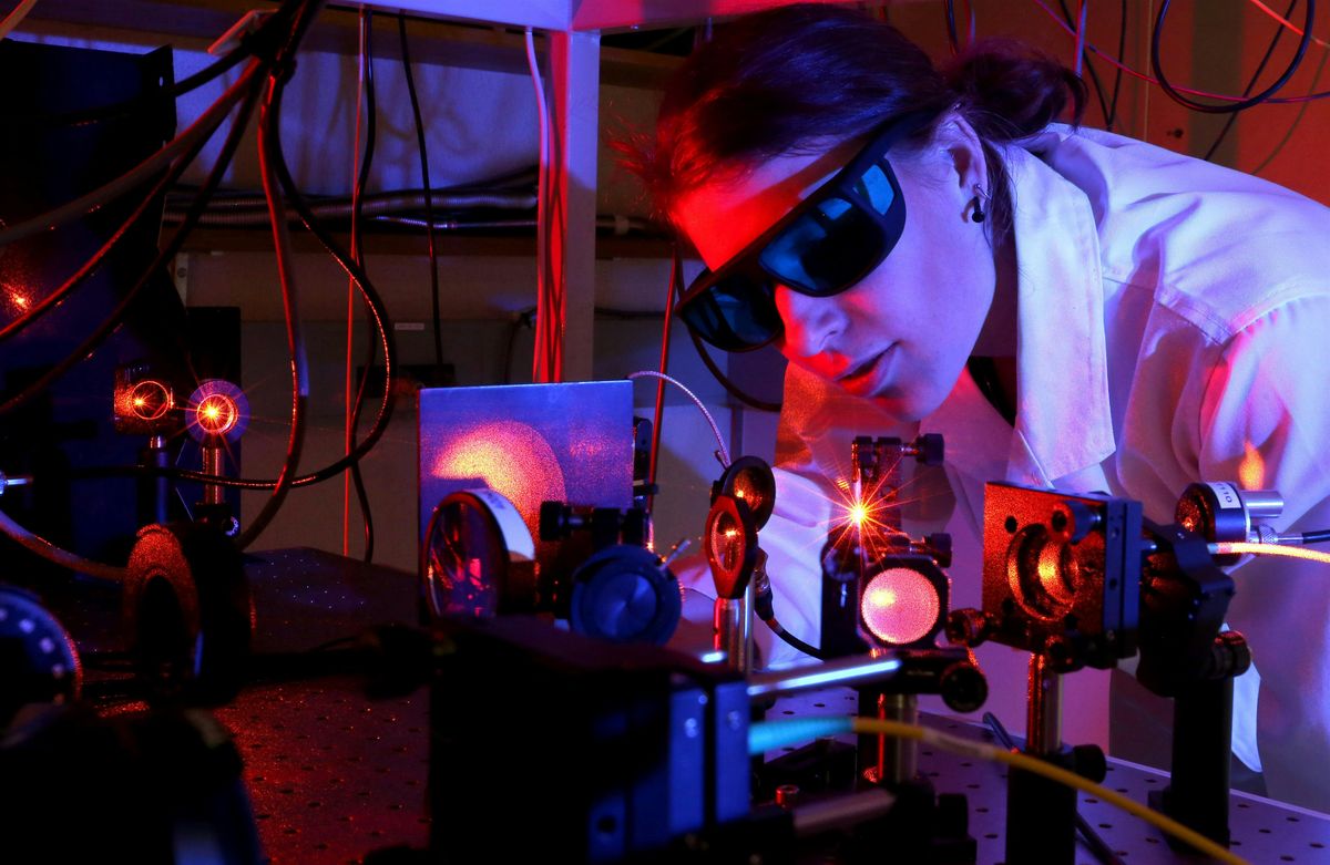 Tour 2: Quantum light and Diamond labs, 29 November | Event in Acton | AllEvents