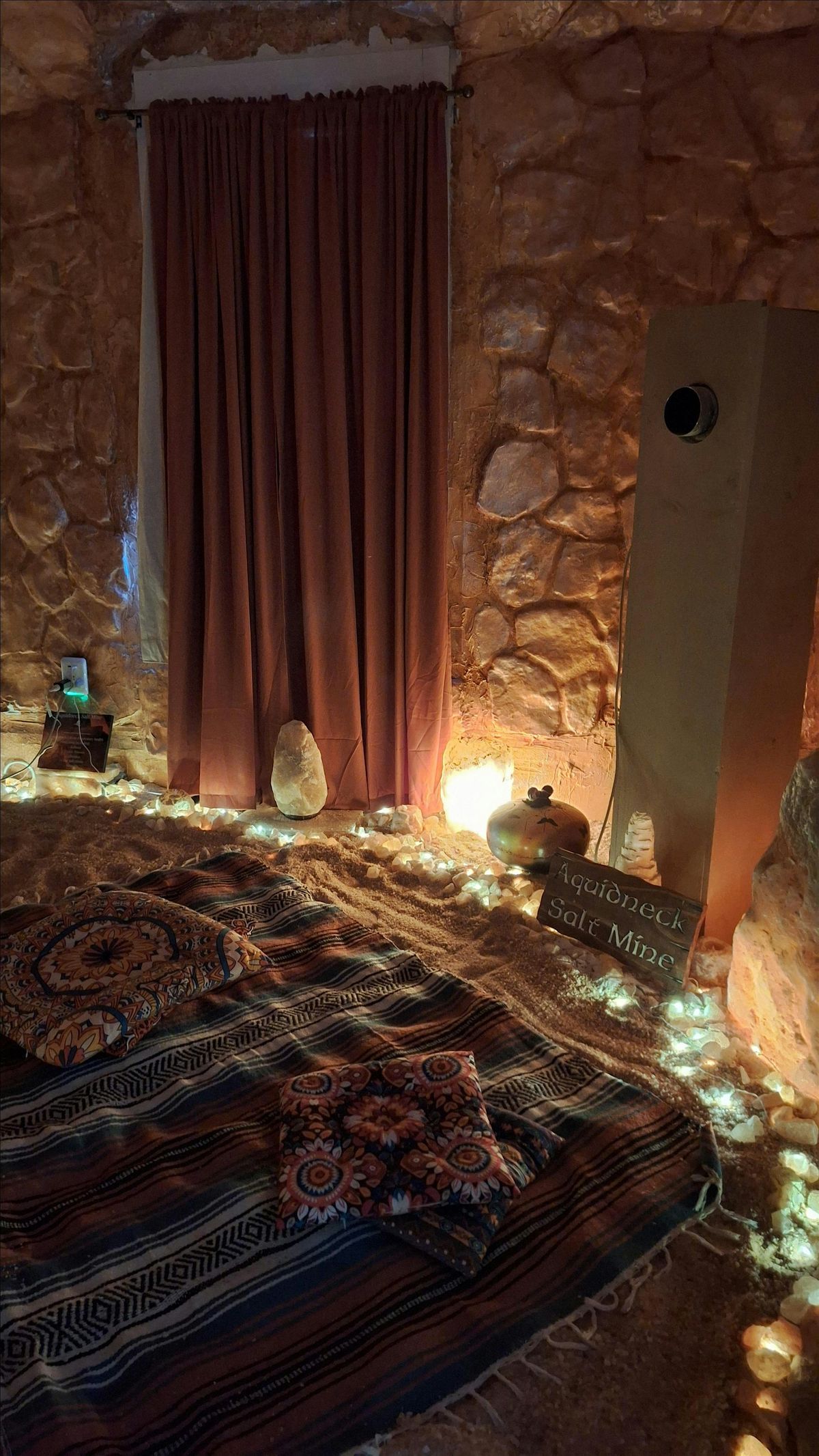 Salt Cave Singles Social, 7 May | Event in Middletown | AllEvents