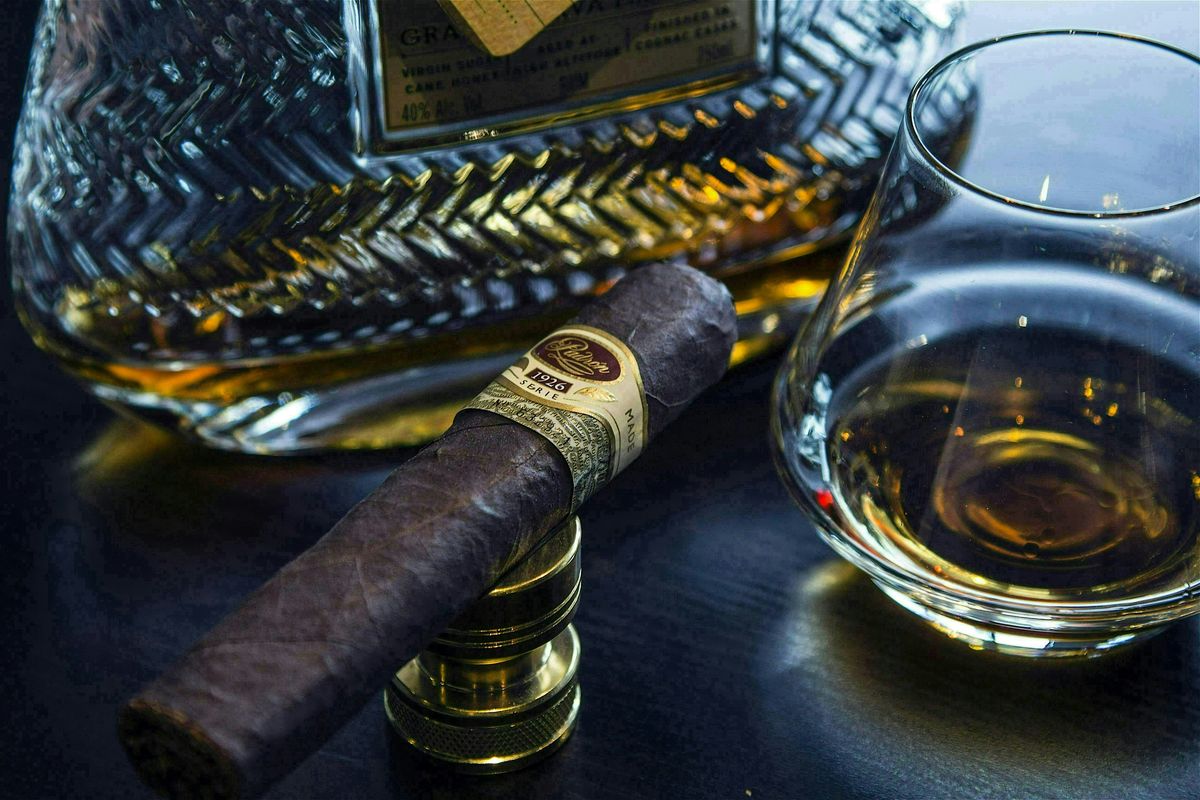 An Evening of Stogies and the Truth About "How Money Works", 8 August | Event in Fort Worth | AllEvents
