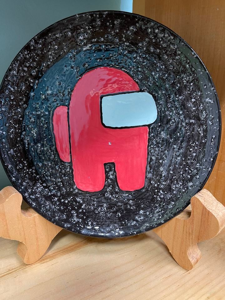 Friday Night Kids Class AmongUs Plate Painting Class, Courtney's