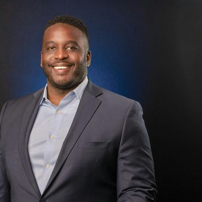 Handy Luigi -The Business Meetup Organizer logo