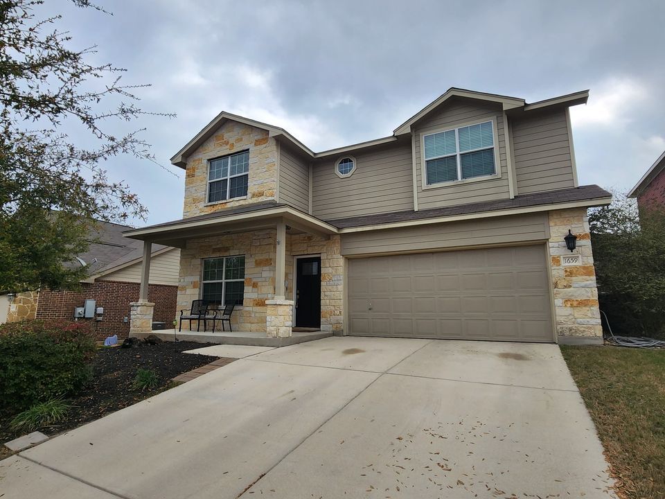 Open House This Sunday 24pm 1659 Sunspur Rd in Voss Farms , 1659