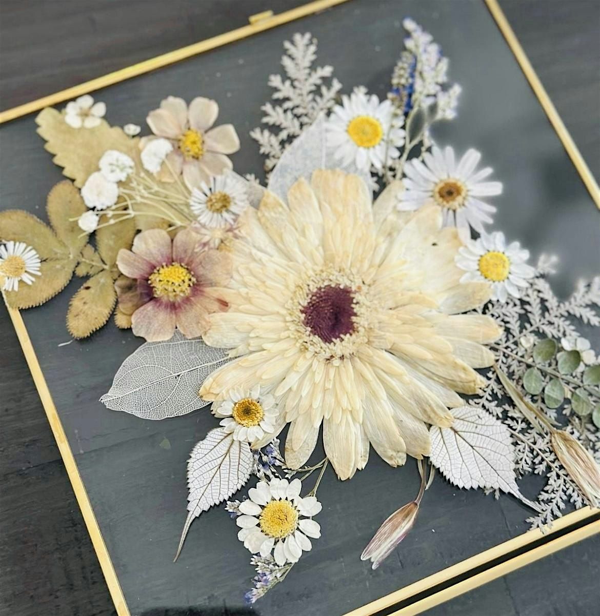 Edgewood Winery Pressed Flower Frame Workshop, 24 August | Event in Spring Church | AllEvents