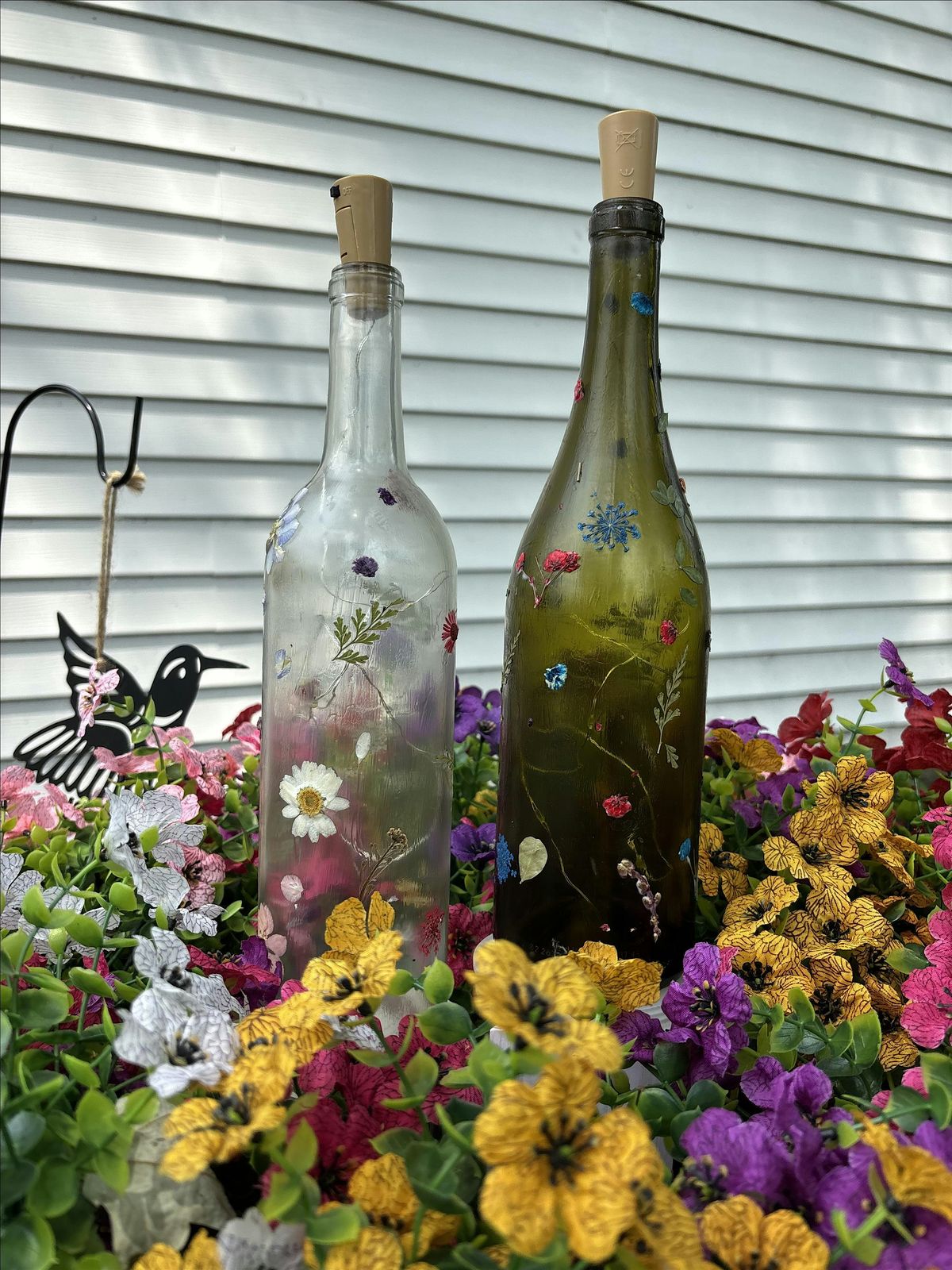 Pressed Flower Bottle Decorating Workshop, 29 June | Event in Toledo | AllEvents