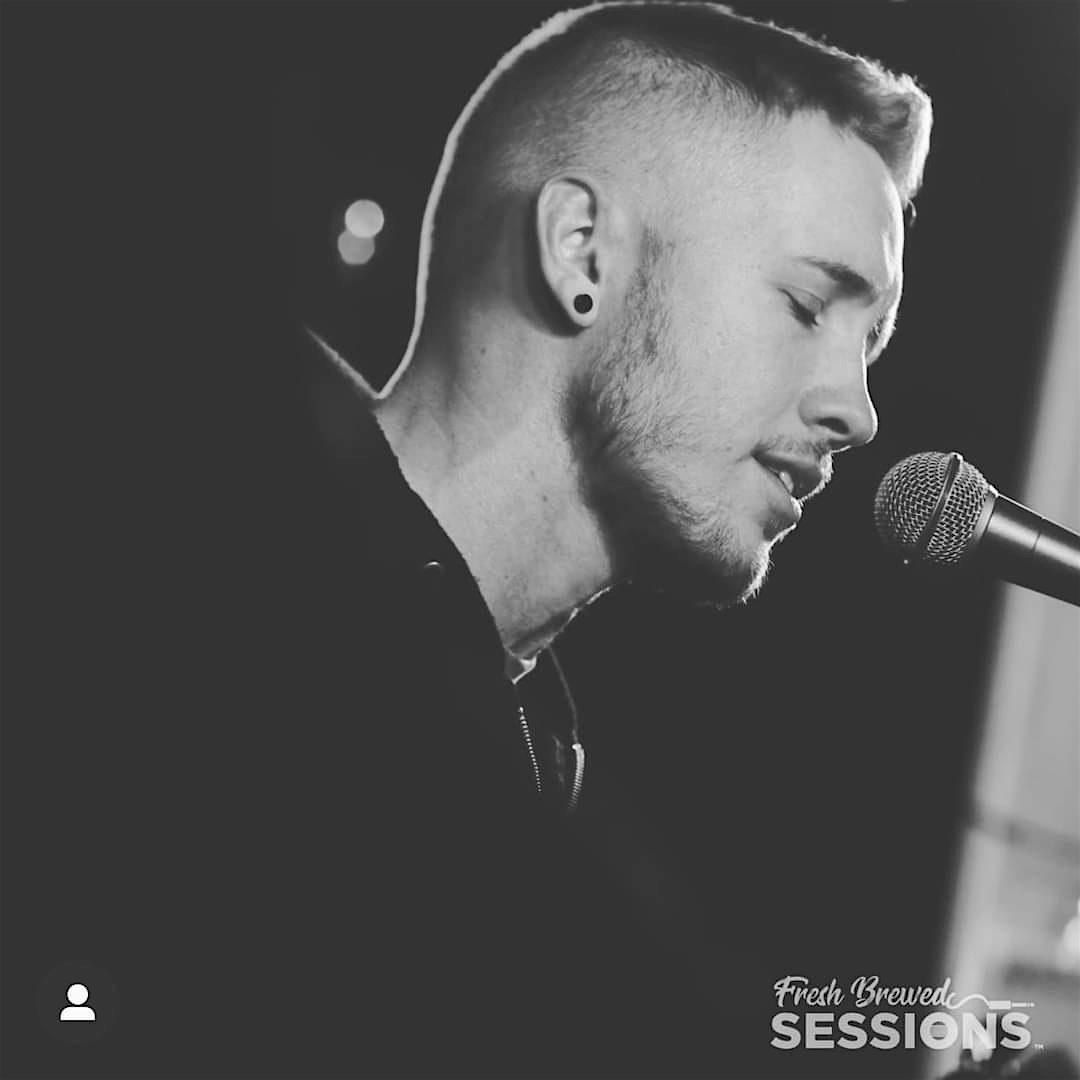 Free Live Music with Derek Henry at The Vineyards at Hershey, 7 September | Event in Middletown | AllEvents