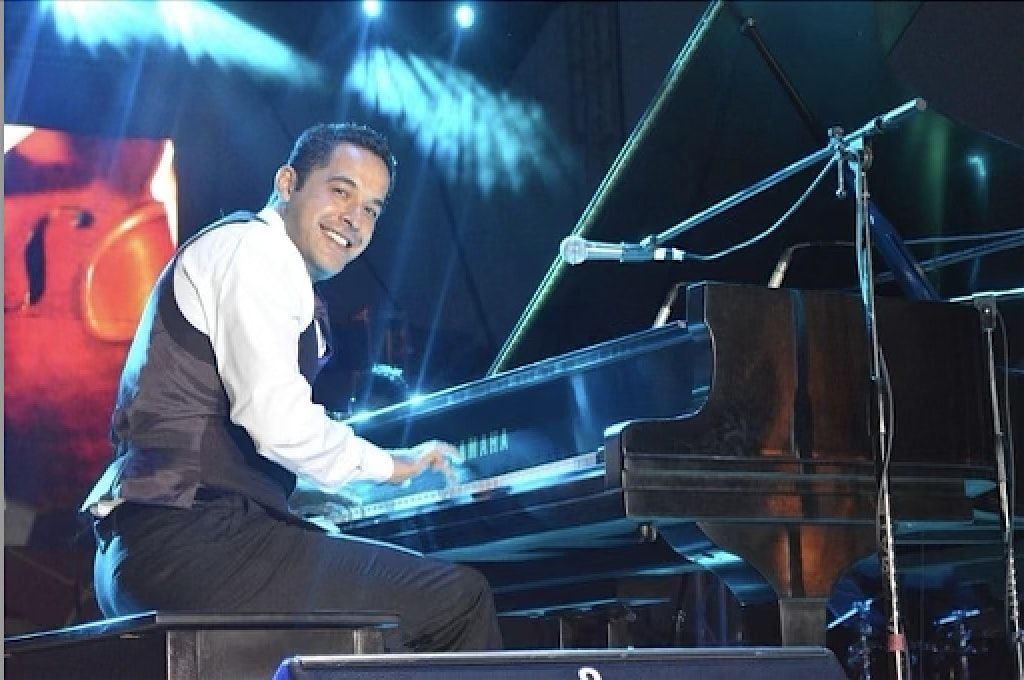 Arturo Aquino in Concert, 23 August | Event in Seaside | AllEvents