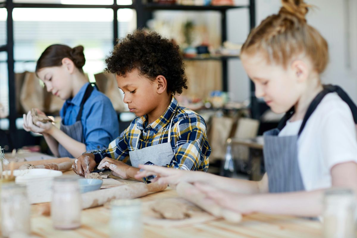 Monday Afternoon Pottery for Pre-Teens (8-11 yrs) - Term 4 2025, 13 October | Event in Doncaster | AllEvents