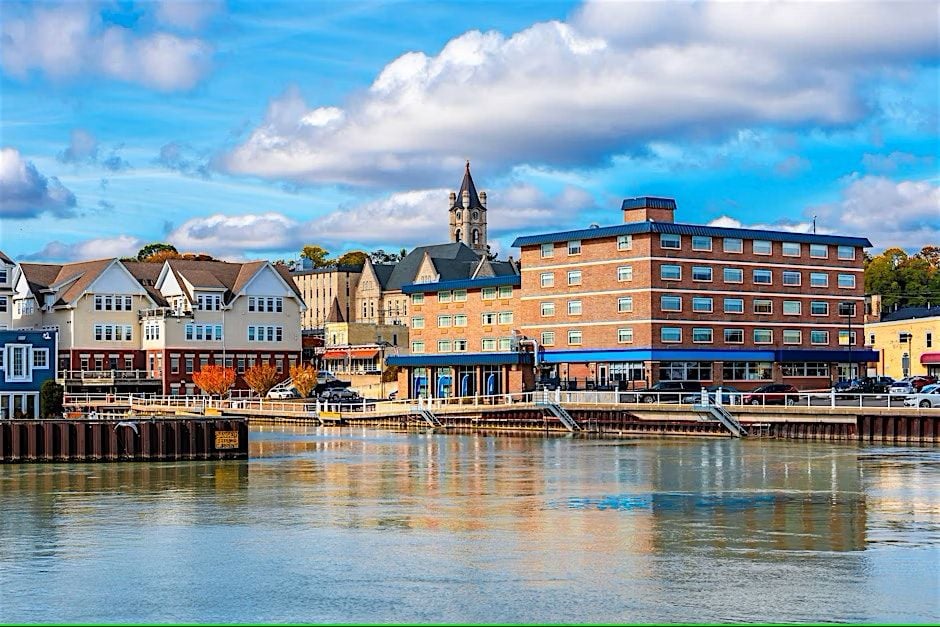A Date Night Adventure! - Port Washington scavenger hunt | Event in Port Washington | AllEvents