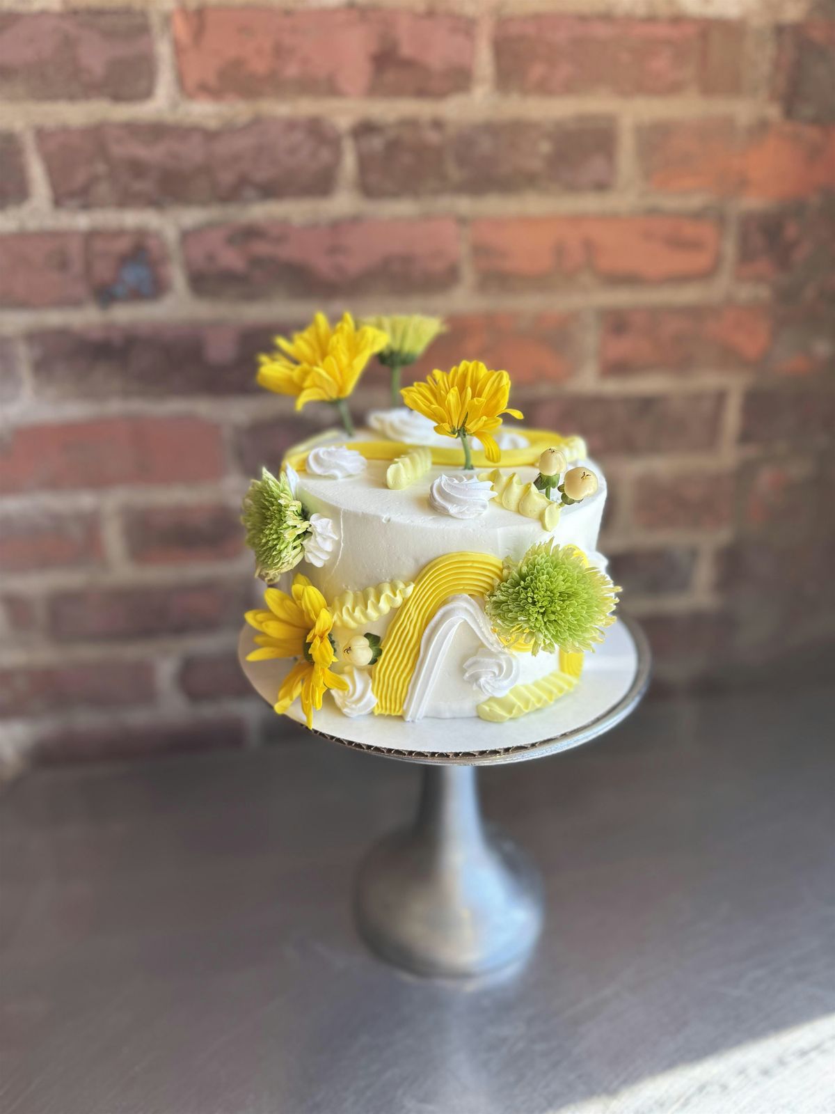 A Sip of Summer, Cake Decorating and Wine Tasting Workshop, 17 August | Event in Cleveland | AllEvents