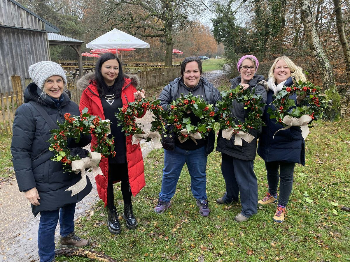 Make your own Christmas wreath - session 1, 6 December | Event in Farnham Common | AllEvents