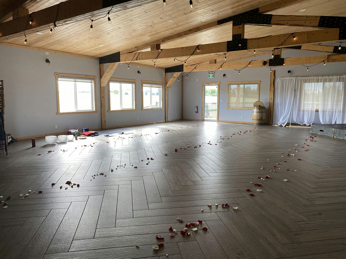 Yoga & Essential Oils for the Fall Season with Saje Wellness & Janelle Ford, 26 October | AllEvents