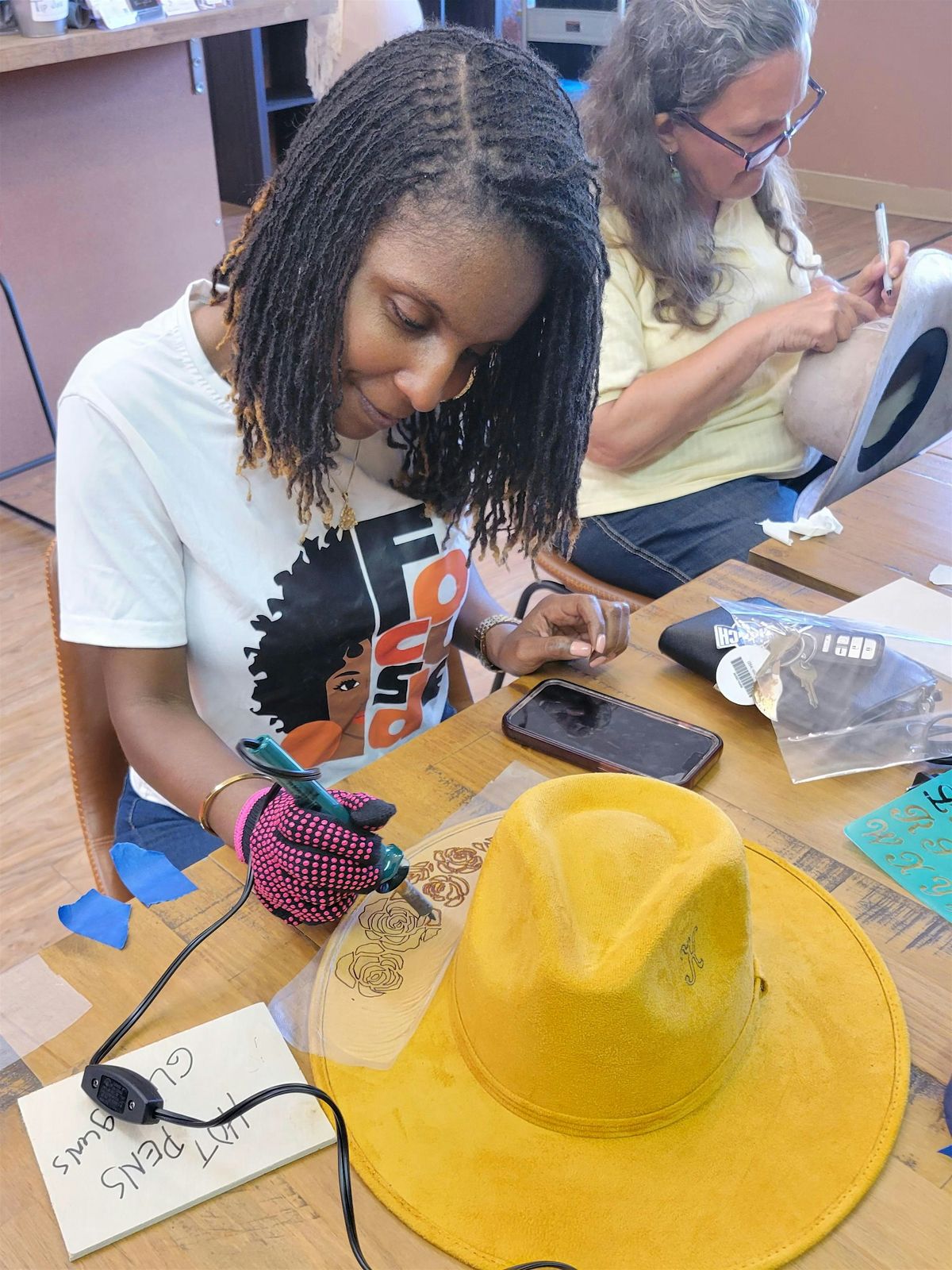 HAT DESIGN BURNING CLASS (Pyrography Hat Art), 6 December | Event in Salado | AllEvents