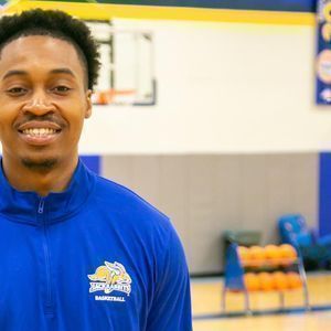 Parking South Dakota State Jackrabbits at Omaha Mavericks Womens Basketball